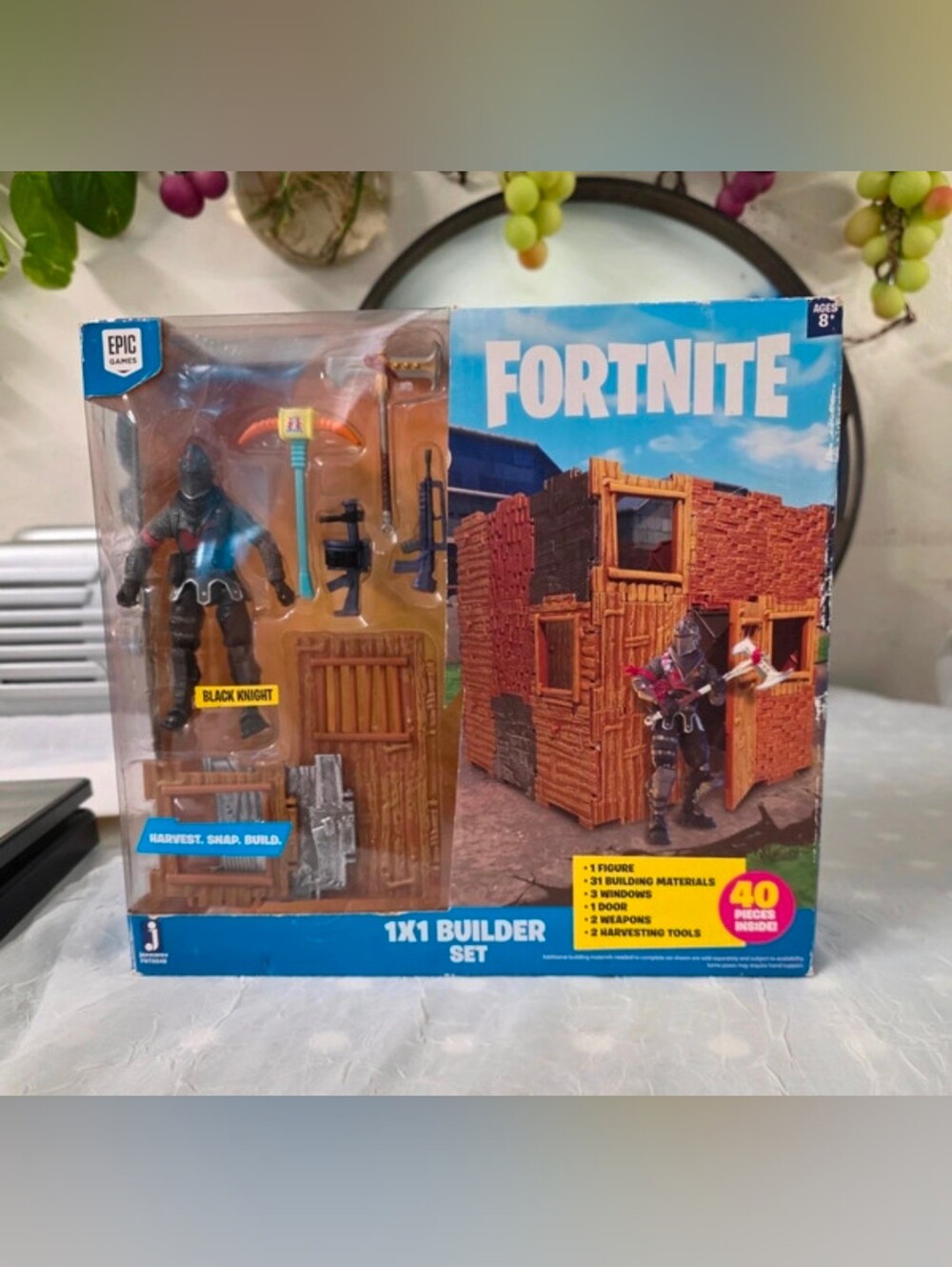 Black Knight 1x1 Builder Set - Brown Playset with Figure